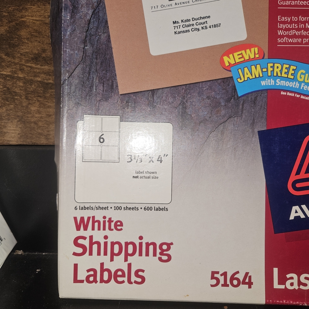 Avery White Labels - Picture 3 of 3